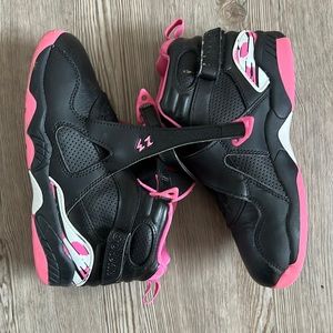 Jordan 8 Retro size 1Y Black/White-Pinksicle Sneakers
